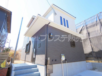 【外観】 | 生駒市あすか野南３丁目の新築一戸建 全２区画 | 現地写真（Ｂ号地外観）堂々完成！実際の建物内をご内覧できます♪※現地に係員は常駐しておりません。