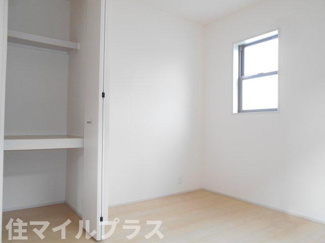 【洋室】 | 郡山市安積町南長久保1丁目新築一戸建て3棟 | 個人の部屋や寝室として使える洋室です