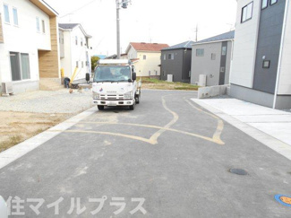 【前面道路含む現地写真】 | 郡山市安積町南長久保1丁目新築一戸建て3棟 | 前面道路含む現地写真です