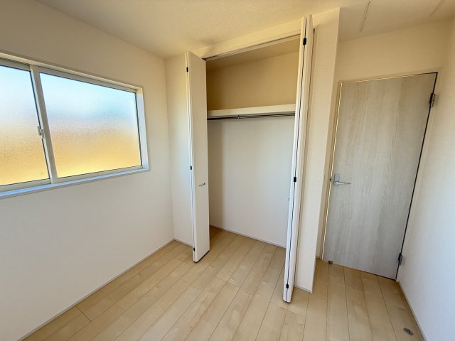 リーブルガーデンＳ第11　前橋市富士見町時沢　1号棟の収納|2階洋室２収納です