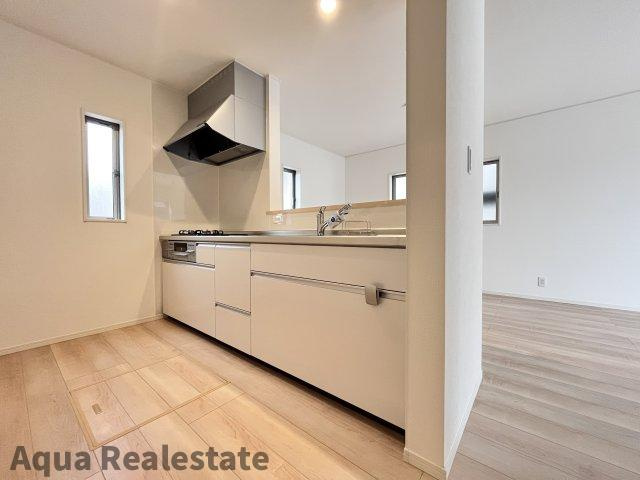 高松市鶴市町の新築一戸建のキッチン|コンパクトなキッチンで掃除もラクラク