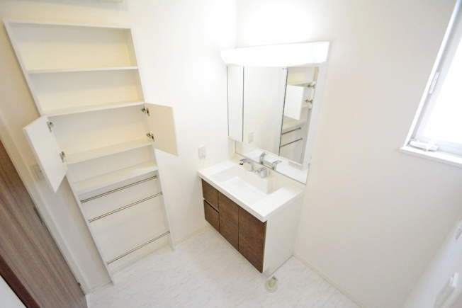 【独立洗面台】