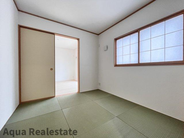 高松市鶴市町の新築一戸建の玄関|毎日通る玄関はこちらです