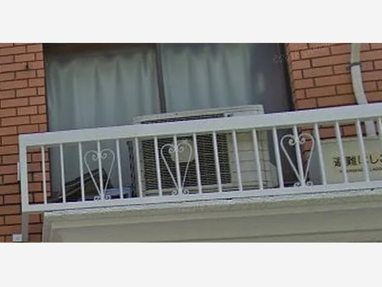 パペーテ桜橋のバルコニー