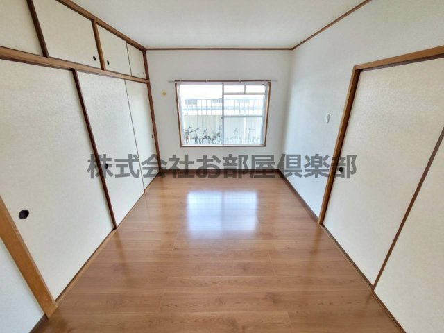 第二江頭ハイツの洋室