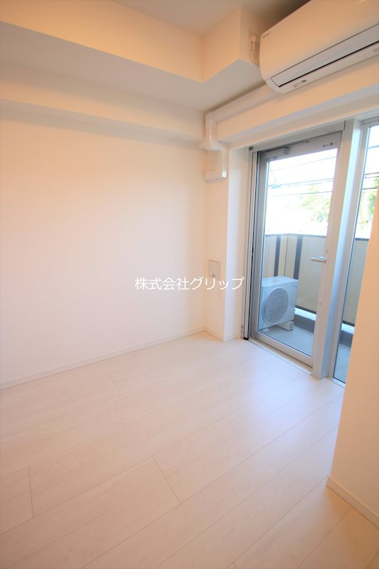 メインステージ横濱鶴見の洋室