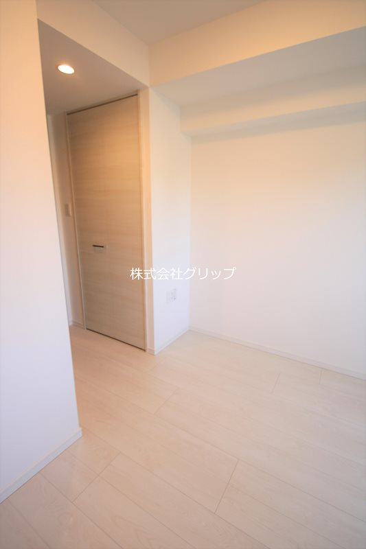 メインステージ横濱鶴見の洋室