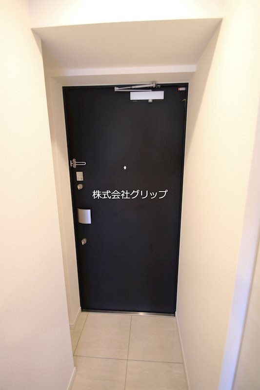 メインステージ横濱鶴見の玄関