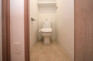 【トイレ】 | プレサンス新深江ディレット | コンパクトで使いやすいトイレです
