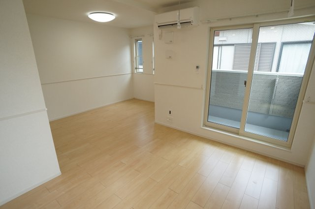 メゾン東林の居間・リビング