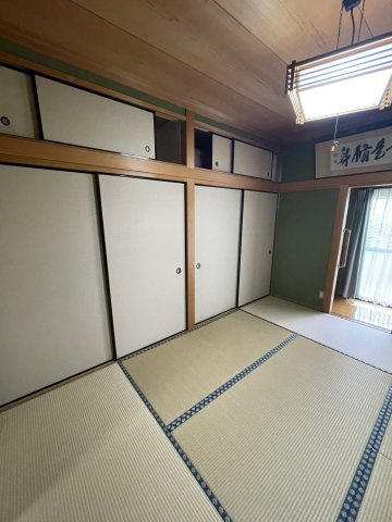 宇高4丁目　中古戸建の和室|和洋のバランスが取れた設計で、来客用・プライベート用など使い分けがしやすい。