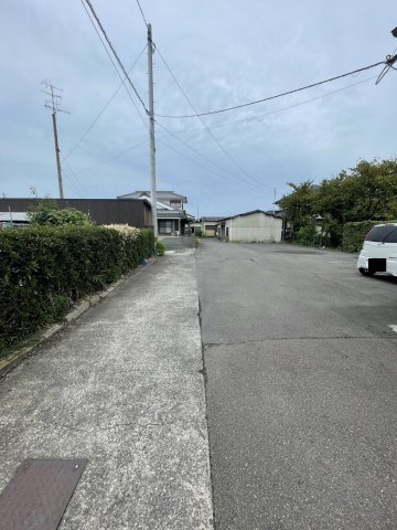 宇高4丁目　中古戸建の前面道路含む現地写真|進入路、入口