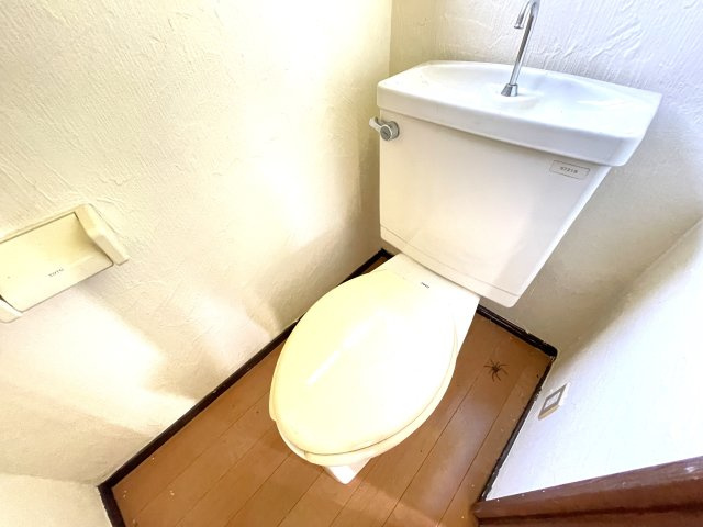 山武市沖渡売り戸建住宅のトイレ