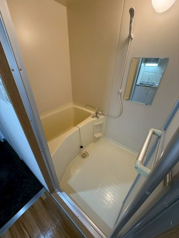 デイグラン上新庄　仲介手数料無料の浴室