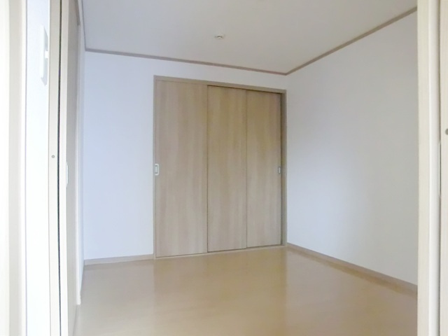 カーサ山本の洋室|全室オールフローリング。