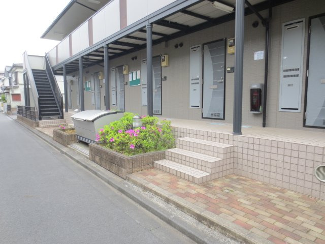 グリーンハイツ（曲本）のエントランス