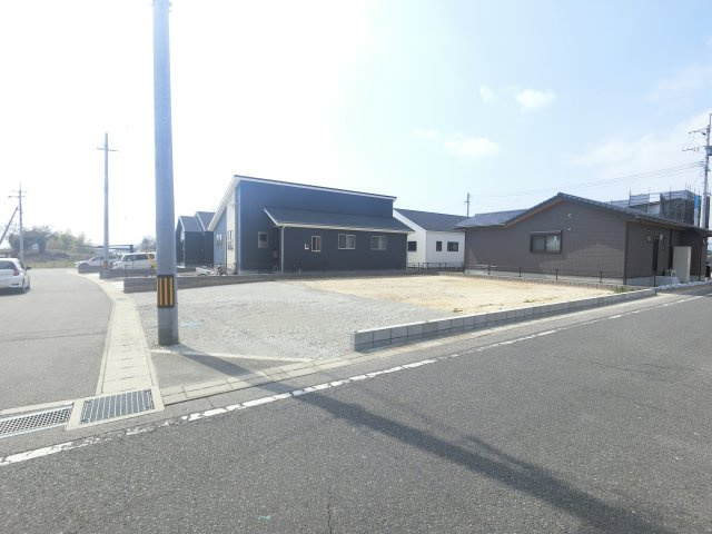 大和町大字久池井1１期　1号棟の前面道路含む現地写真