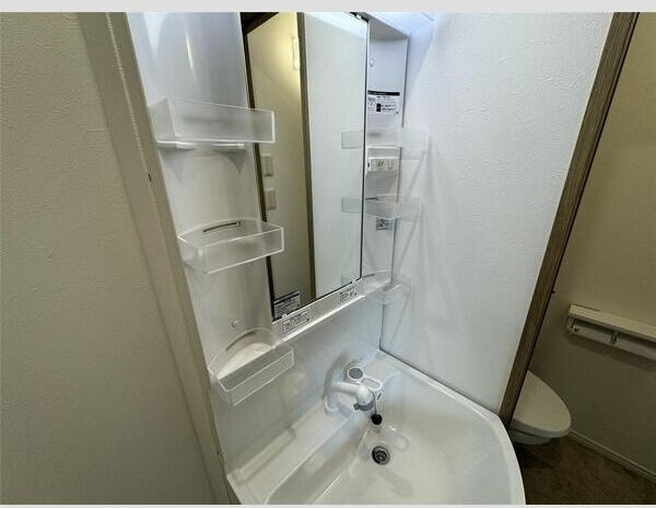 create incの洗面所