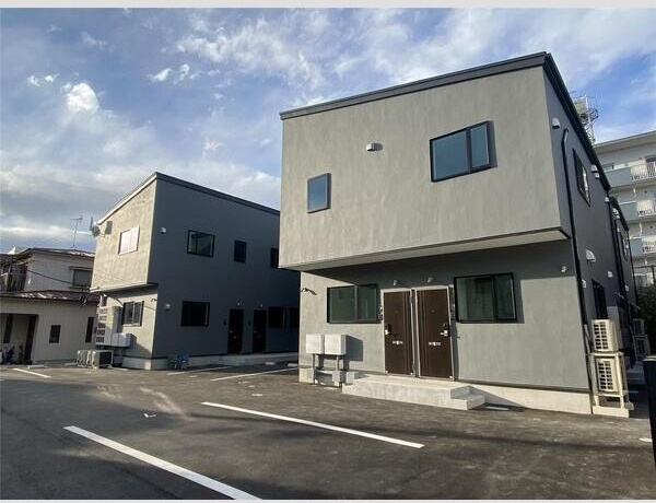 create incの駐車場