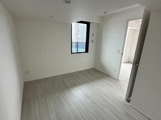 【洋室】 | Brillia Tower箕面船場　TOP OF THE HILL