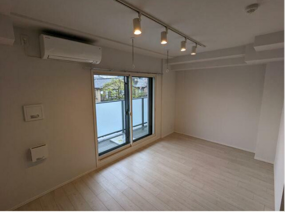 ルネサンスコート上北沢Frontの居間・リビング