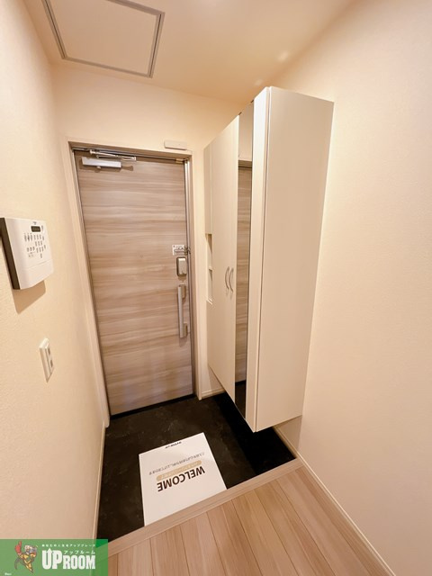 グランシャリオ篠木の玄関