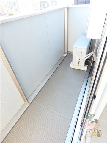 セレストブルーのバルコニー