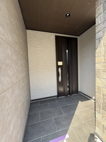 練馬区富士見台１丁目新築戸建の玄関