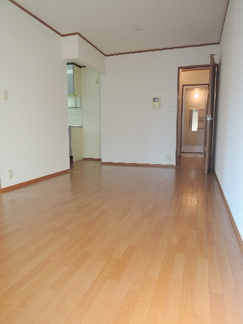 ＲＥＩＮＨＥＩＴの居間・リビング|広々としたスペース♪