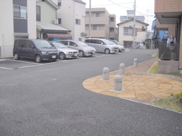 ＲＥＩＮＨＥＩＴの駐車場|敷地内駐車場