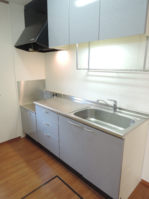 ＲＥＩＮＨＥＩＴのキッチン|窓のある明るいキッチン♪