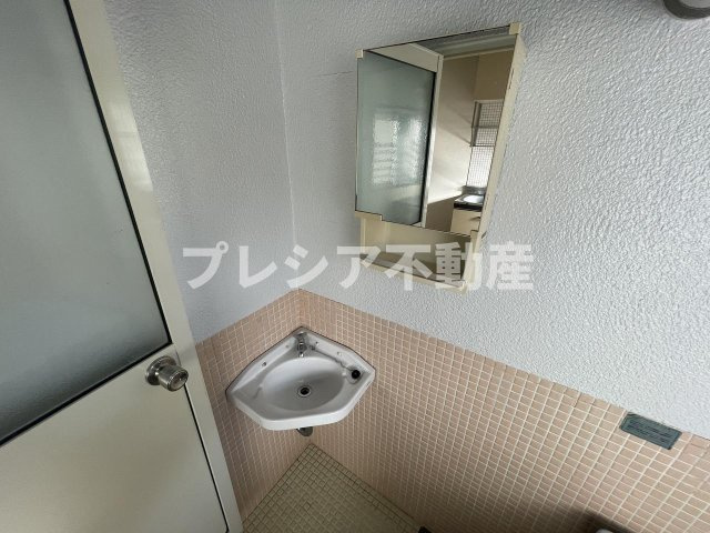 寿コーポの洗面所