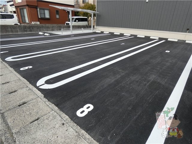 セレストブルーの駐車場