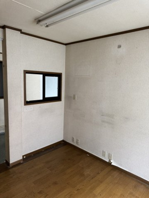 【居間・リビング】 | 旭通3丁目店舗