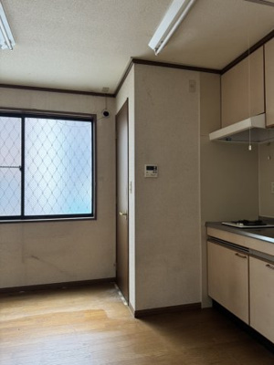 【居間・リビング】 | 旭通3丁目店舗