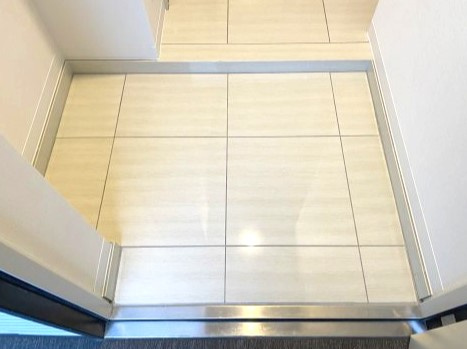 クリスタルガーデン ソレイユの玄関