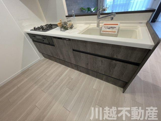 南向き住居　陽当たり・眺望良好！！のキッチン|SNSから当社の内側覗き見できますww