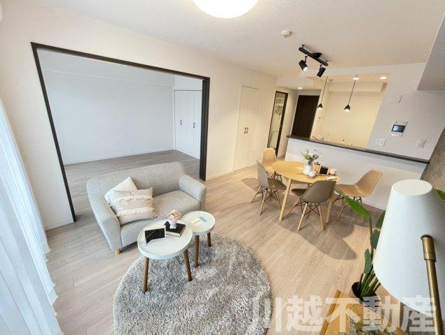 南向き住居　陽当たり・眺望良好！！の居間・リビング|想うくらしを、夢のままにしない