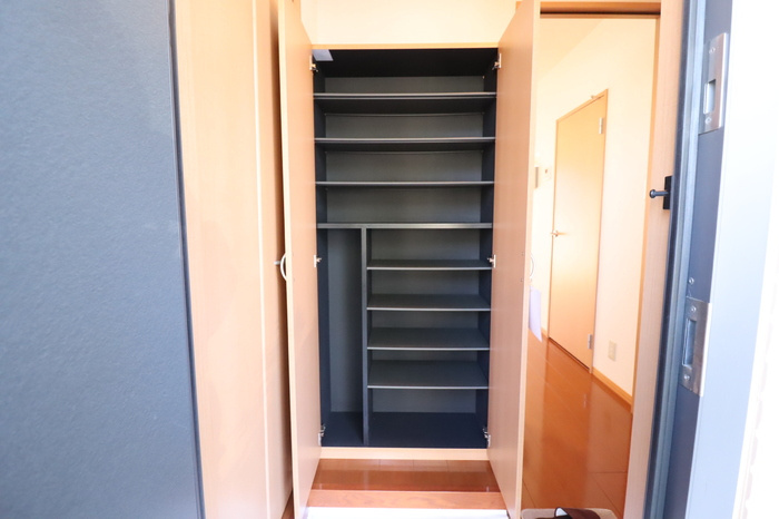 プレミールの収納|トールタイプシューズボックス