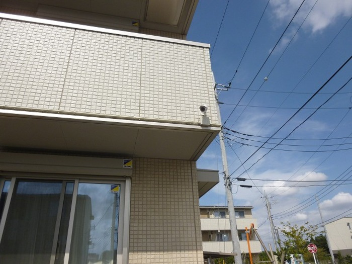 AIRY HILLS（エアリー ヒルズ） D棟のエントランス|防犯カメラ設置しています！