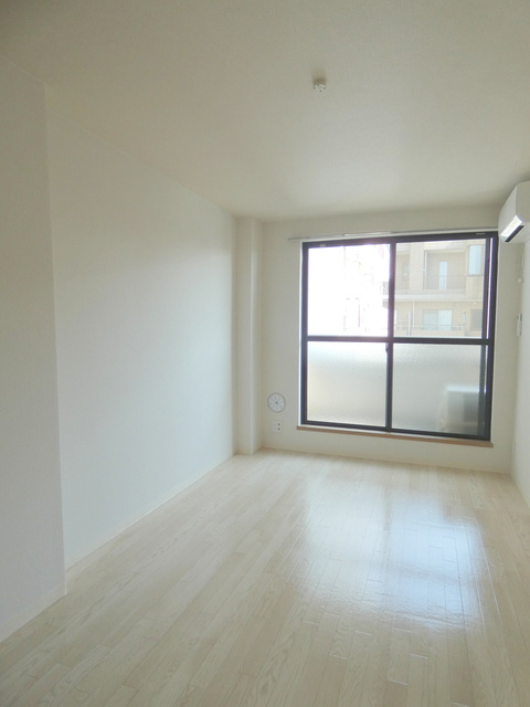 芦花公園エクセル2の居間・リビング|★広々とした洋室★