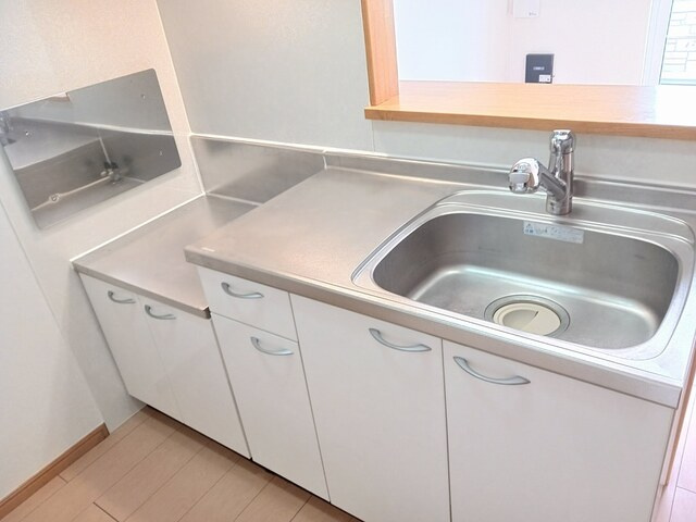 メゾン・ドゥ・ソレイユ　Ａのキッチン|キッチン