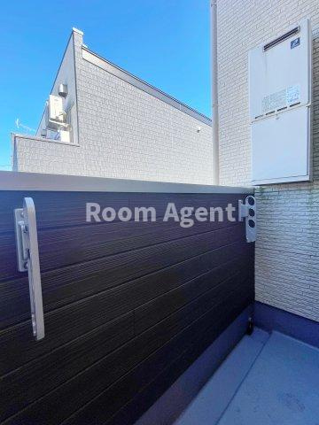 Cathbharr 車道のバルコニー