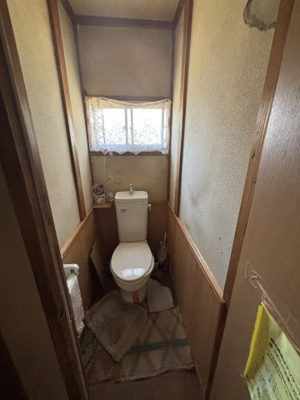 【トイレ】 | 笠間市南友部2DKS+3K中古住宅