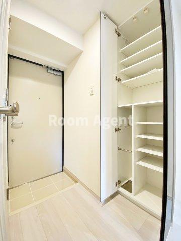 ディアレイシャス泉の玄関