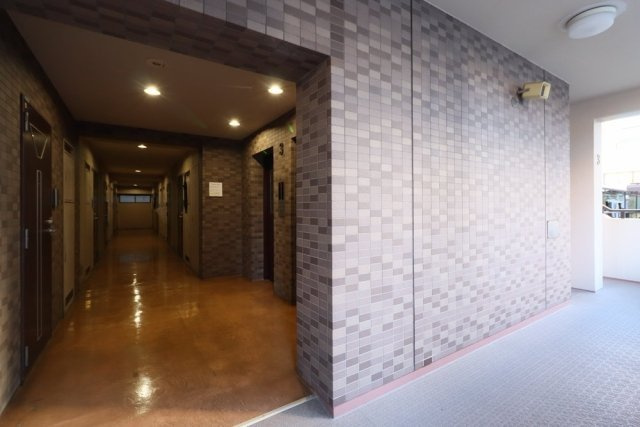 中央区日本橋浜町２丁目の賃貸マンションのロビー