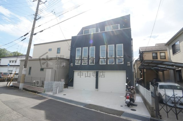 安倉南ガレージハウス