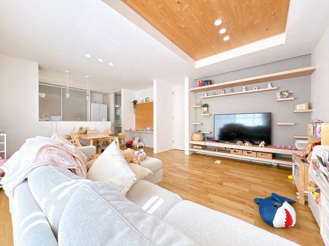 【中古住宅】滑川町大字羽尾の居間・リビング