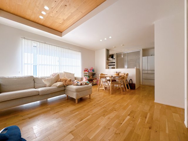 【中古住宅】滑川町大字羽尾の居間・リビング