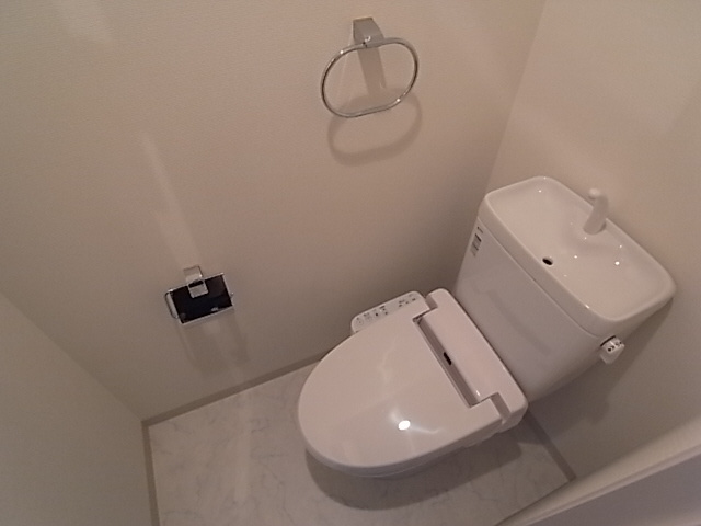 エスティ・ロアール神戸駅前のトイレ